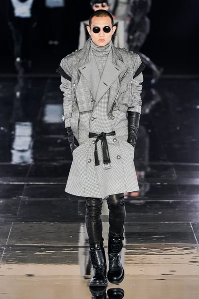 Look 68